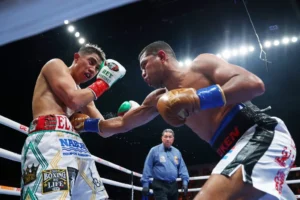 Chocolatito González vs Rey Matínez